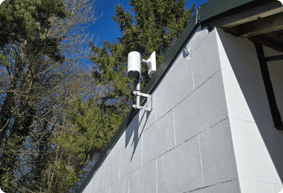 Mobile signal booster Ireland Mobile booster improving 4G signal Ireland